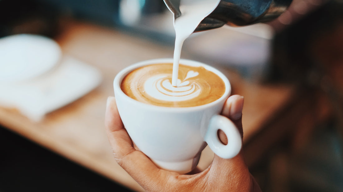 5 cosas (buenas) que le pasarán a tu cerebro si tomas café a diario también en Menopausia, según Harvard